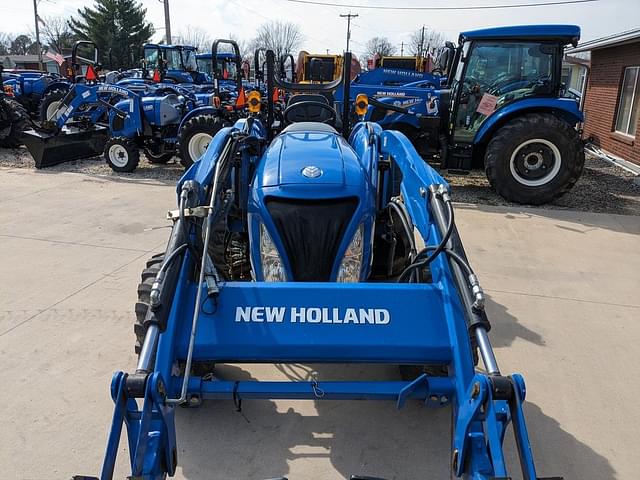 Image of New Holland Boomer 47 equipment image 2