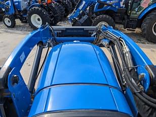 Main image New Holland Boomer 47 5