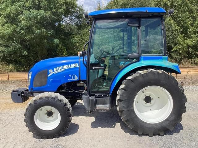Image of New Holland Boomer 47 equipment image 3