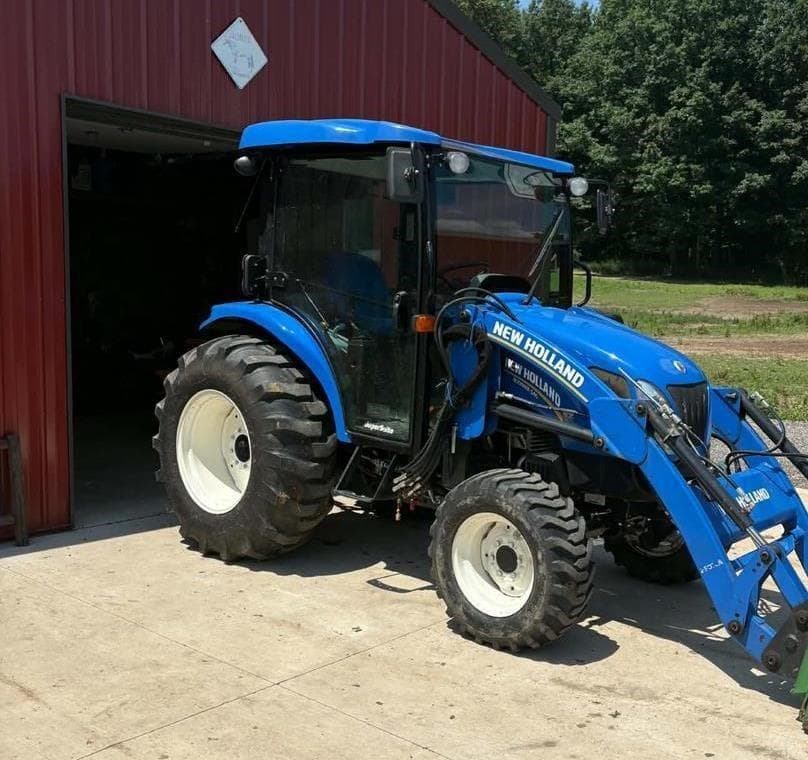 Image of New Holland Boomer 54D Image 0