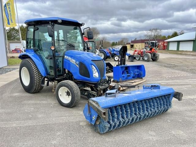 Image of New Holland Boomer 37 equipment image 1