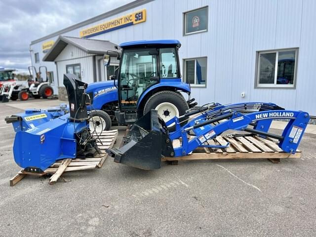 Image of New Holland Boomer 37 equipment image 2