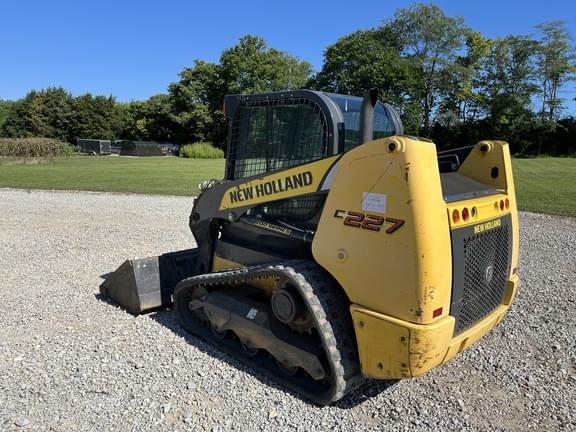 Image of New Holland C227 equipment image 2