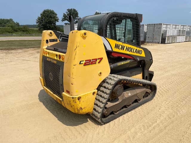 Image of New Holland C227 equipment image 4