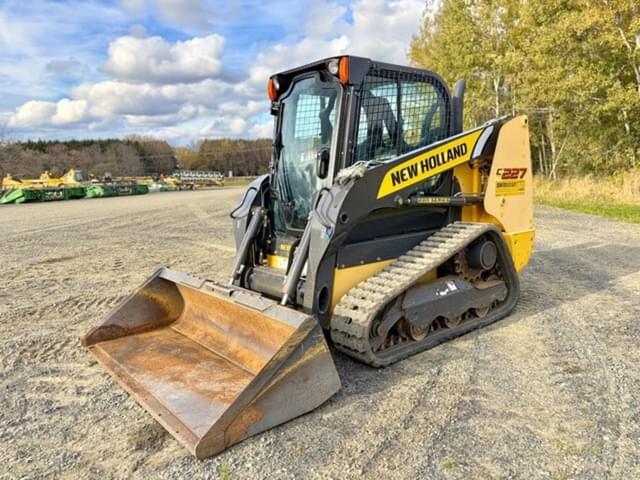 Image of New Holland C227 equipment image 1