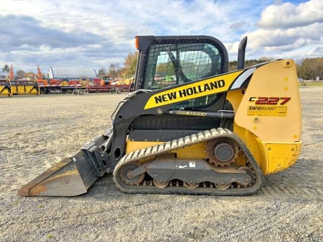 Image of New Holland C227 equipment image 4