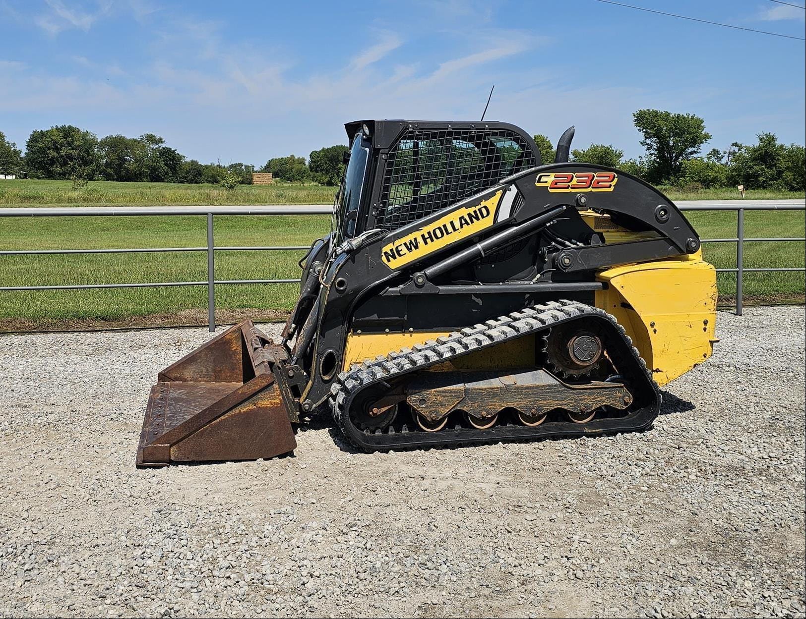 2016 New Holland C232 Equipment Image0