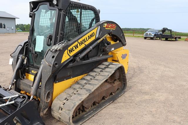Image of New Holland C232 equipment image 2