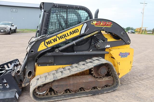 Image of New Holland C232 equipment image 4