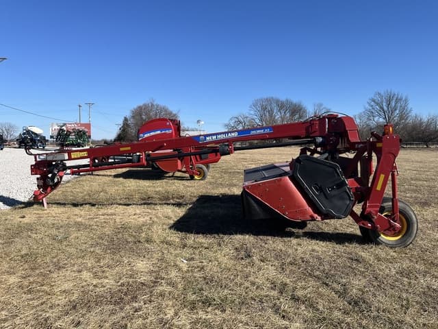 Image of New Holland 313 equipment image 4