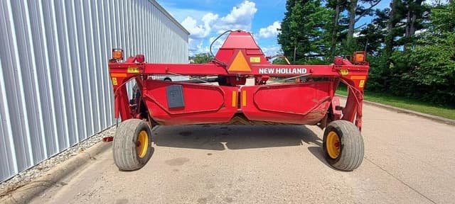 Image of New Holland 313 equipment image 4