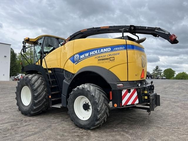 Image of New Holland FR550 equipment image 4