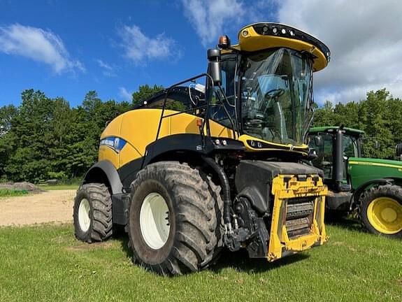 Image of New Holland FR650 equipment image 1