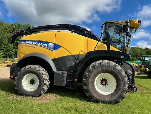 Image of New Holland FR650 equipment image 2