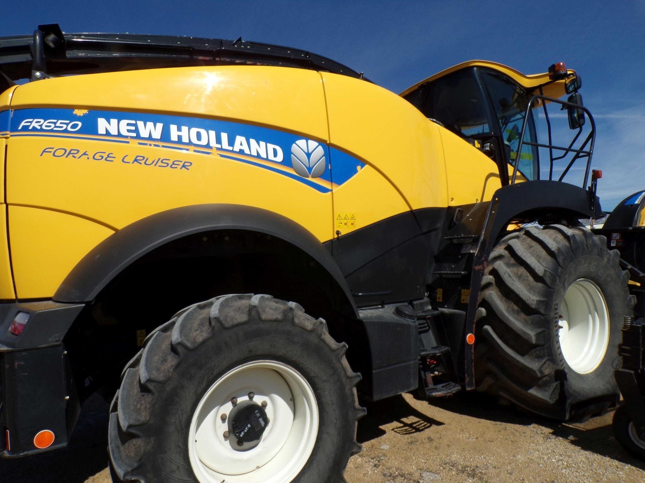 2016 New Holland FR650 Equipment Image0