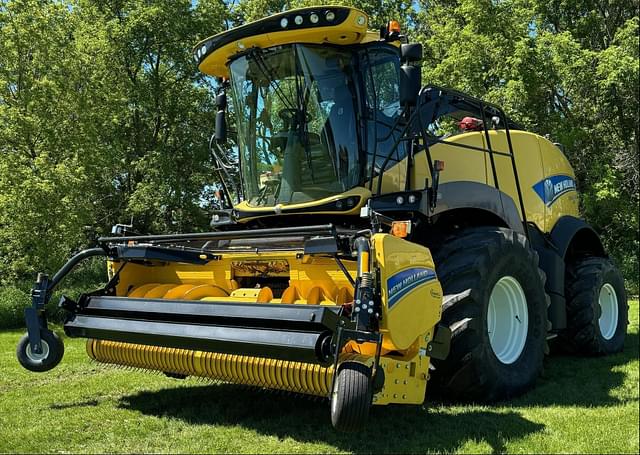 Image of New Holland FR780 equipment image 1