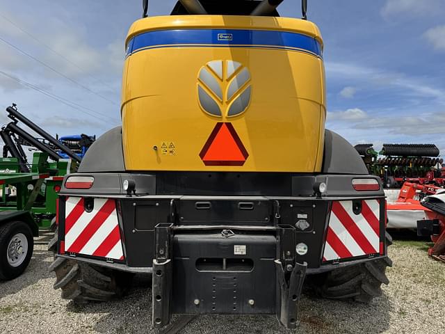 Image of New Holland FR850 equipment image 3