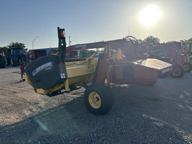 Image of New Holland H7150 equipment image 3