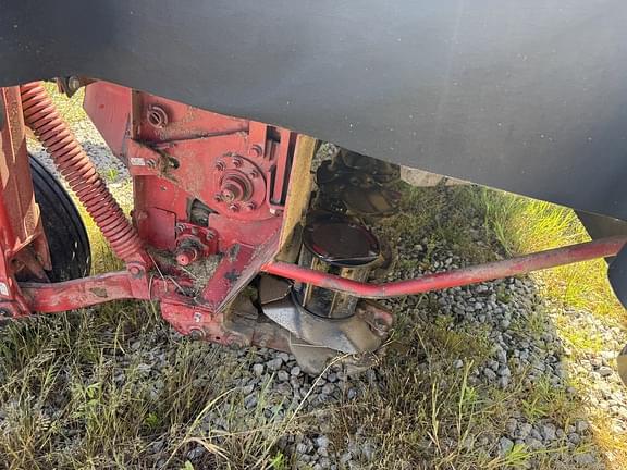 Image of New Holland H7230 equipment image 4