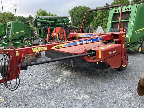Image of New Holland H7320 equipment image 1