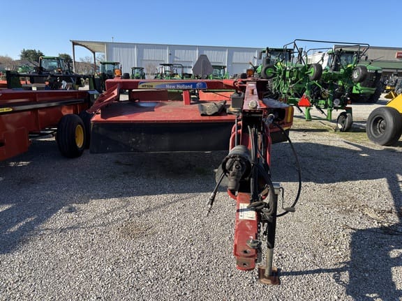 2016 New Holland H7320 Equipment Image0