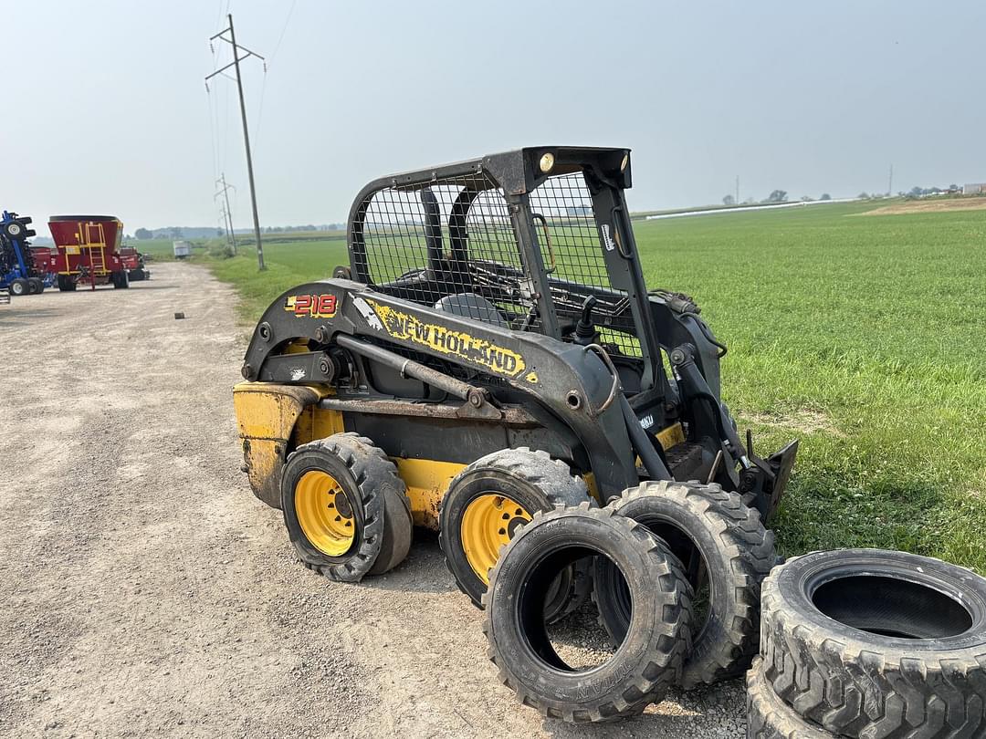 Image of New Holland L218 Primary image