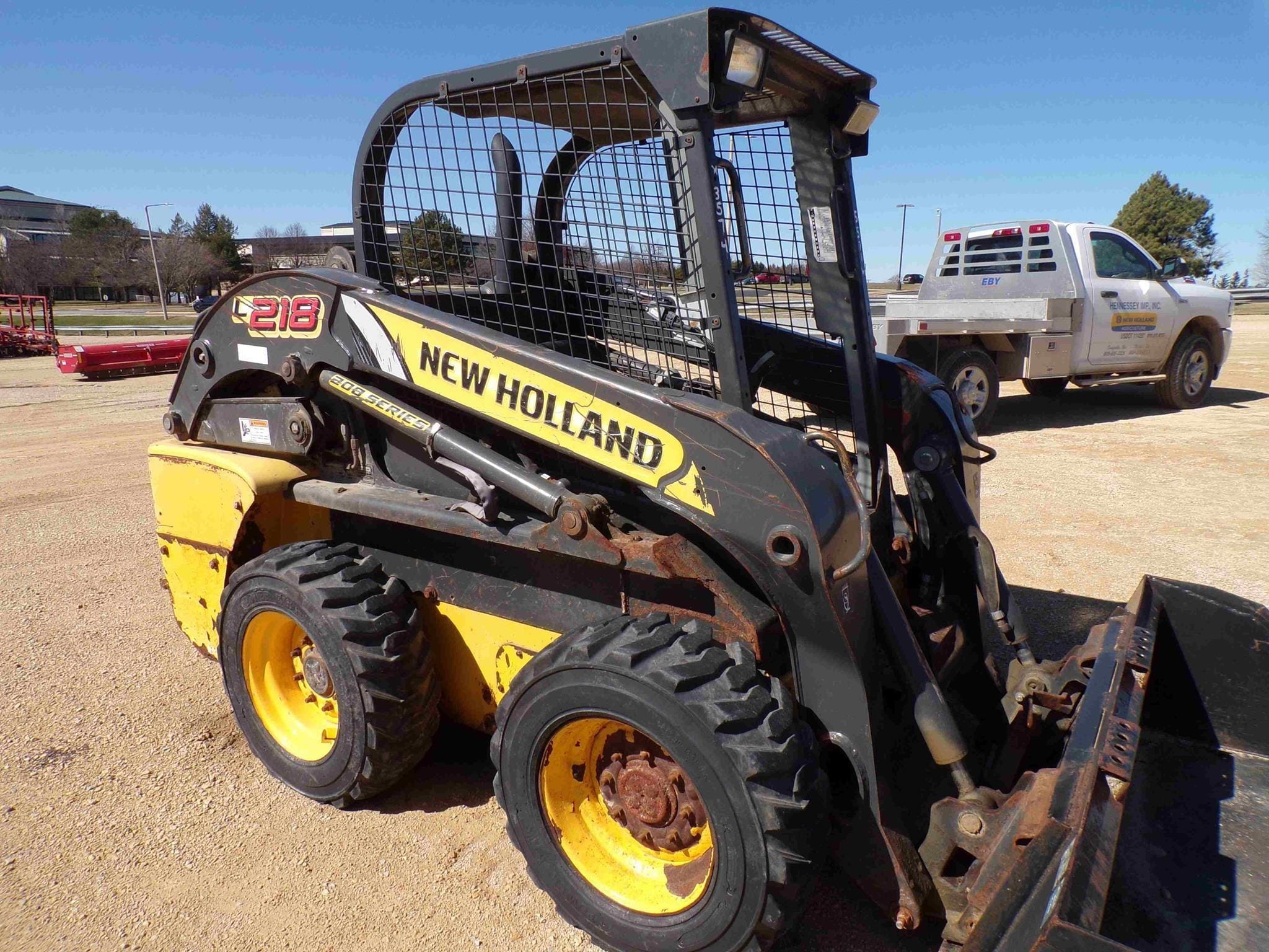 2016 New Holland L218 Equipment Image0