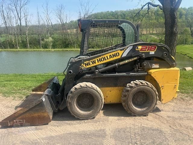 Image of New Holland L218 Image 0