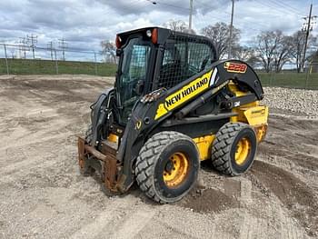 2016 New Holland L228 Equipment Image0