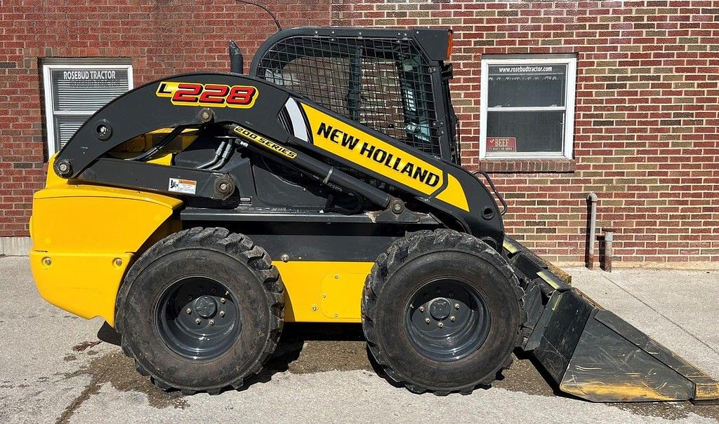 Image of New Holland L228 Primary image