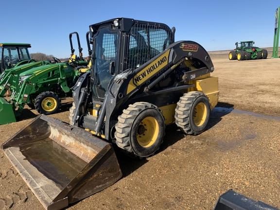 Image of New Holland L228 equipment image 1