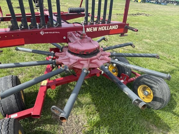 Image of New Holland ProRotor 3114 equipment image 4