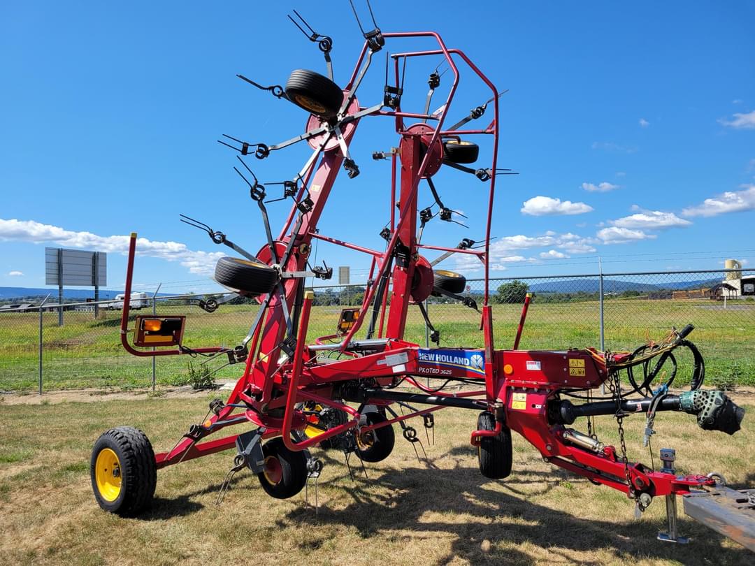 Image of New Holland ProTed 3625 Primary image