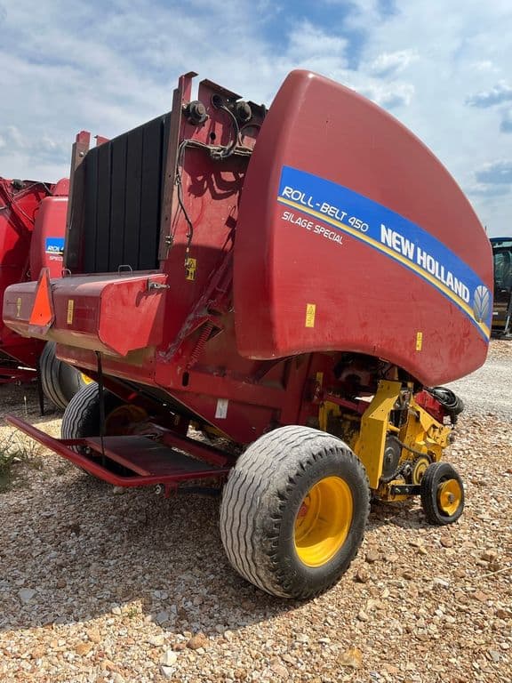 Image of New Holland RB450 equipment image 2