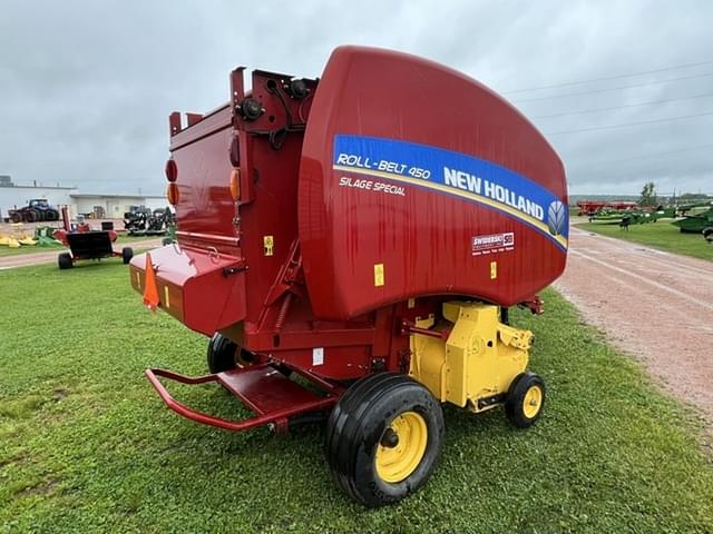 Image of New Holland RB450 Silage Special equipment image 4