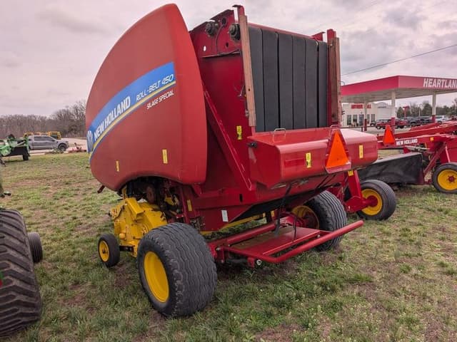 Image of New Holland RB450 equipment image 3