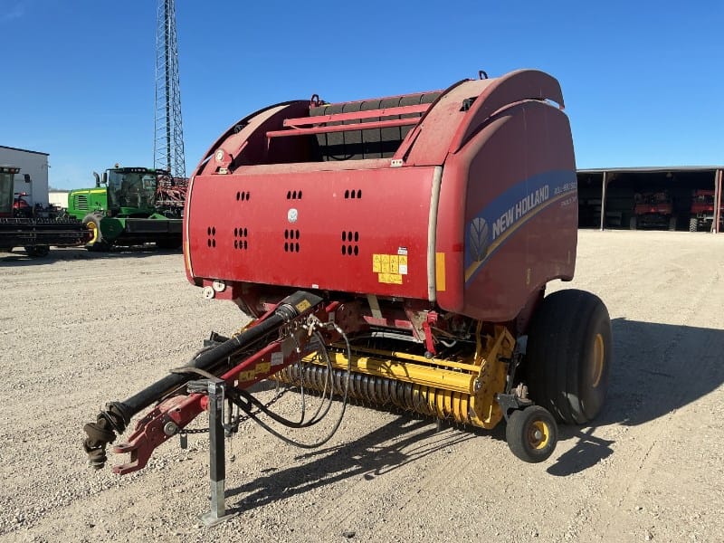 2016 New Holland RB560 Specialty Crop Equipment Image0