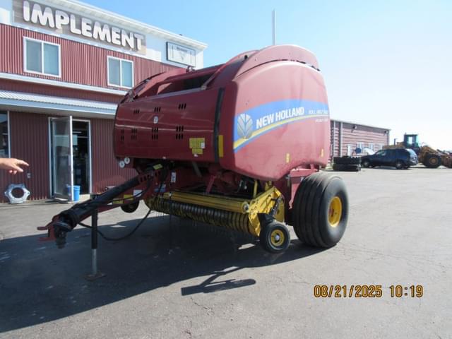 Image of New Holland RB560 equipment image 1
