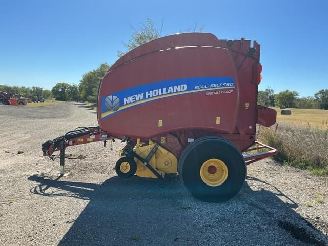 Image of New Holland RB560 equipment image 3