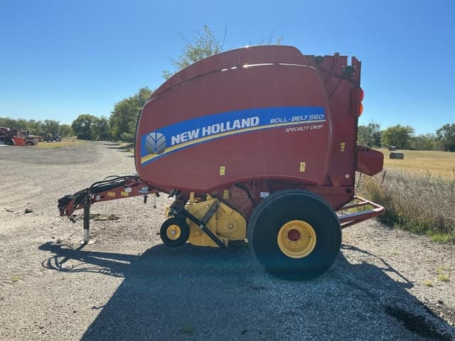 Image of New Holland RB560 Specialty Crop equipment image 3