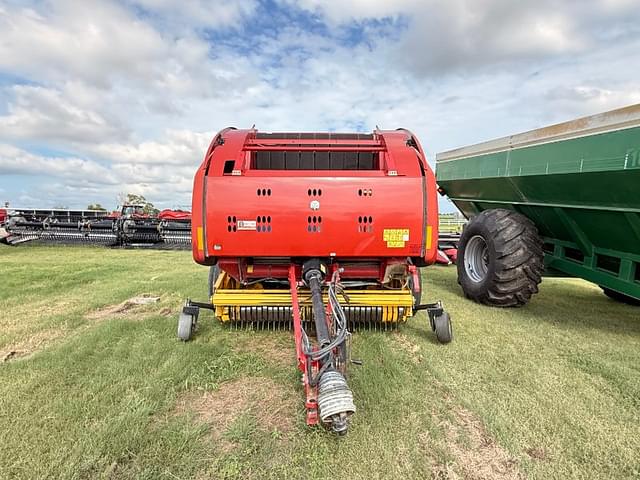 Image of New Holland RB560 equipment image 1