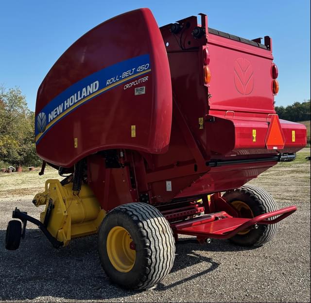 Image of New Holland RB450 equipment image 3