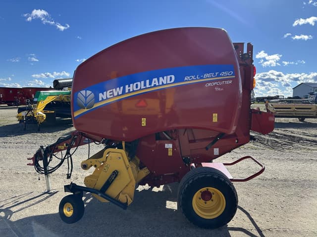 Image of New Holland RB450 CropCutter equipment image 2