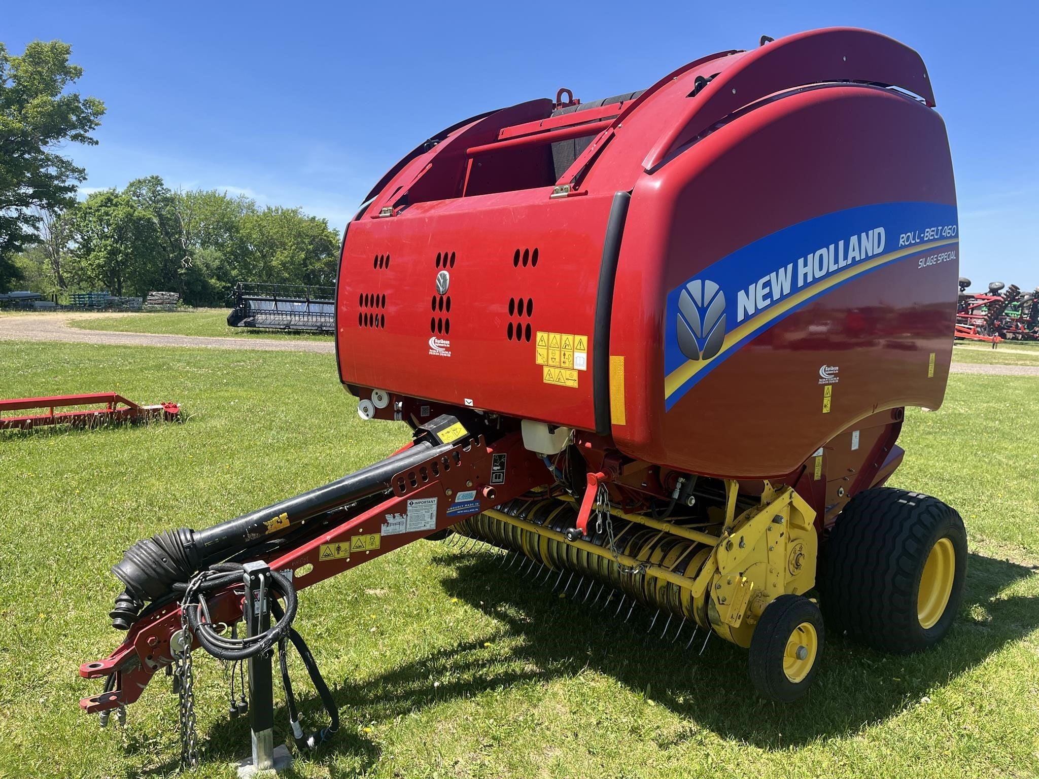2016 New Holland RB460 Equipment Image0