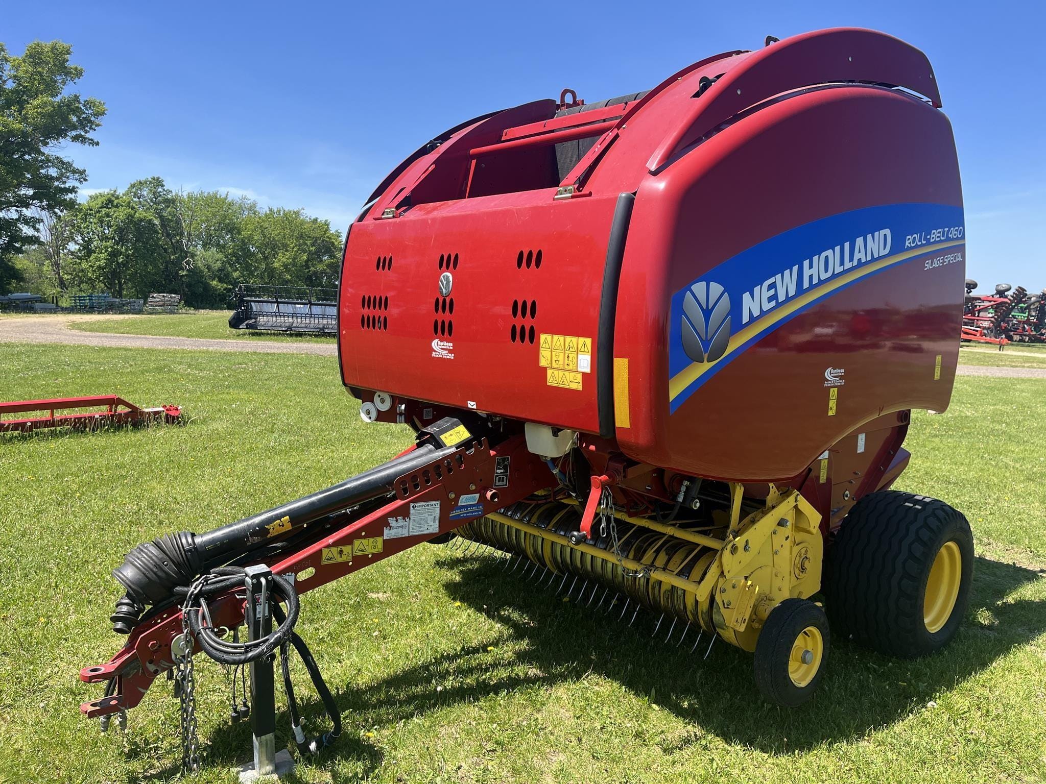 2016 New Holland RB460 Equipment Image0