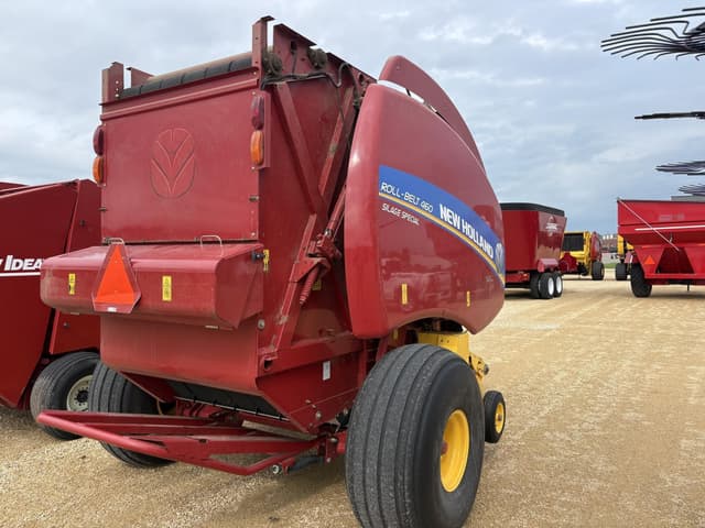 Image of New Holland RB460 equipment image 3