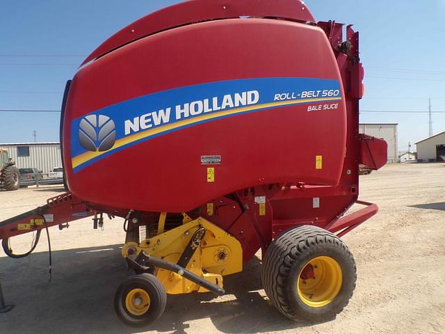 Image of New Holland RB560 equipment image 3