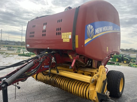 Main image New Holland RB450