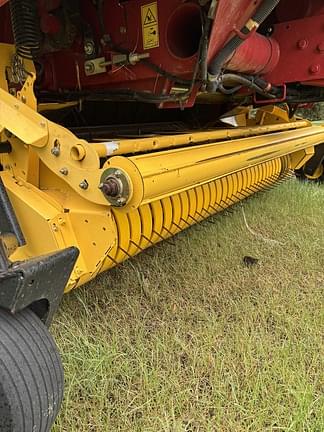 Image of New Holland RB560 Specialty Crop equipment image 4