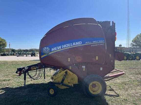 Image of New Holland RB560 Specialty Crop equipment image 3